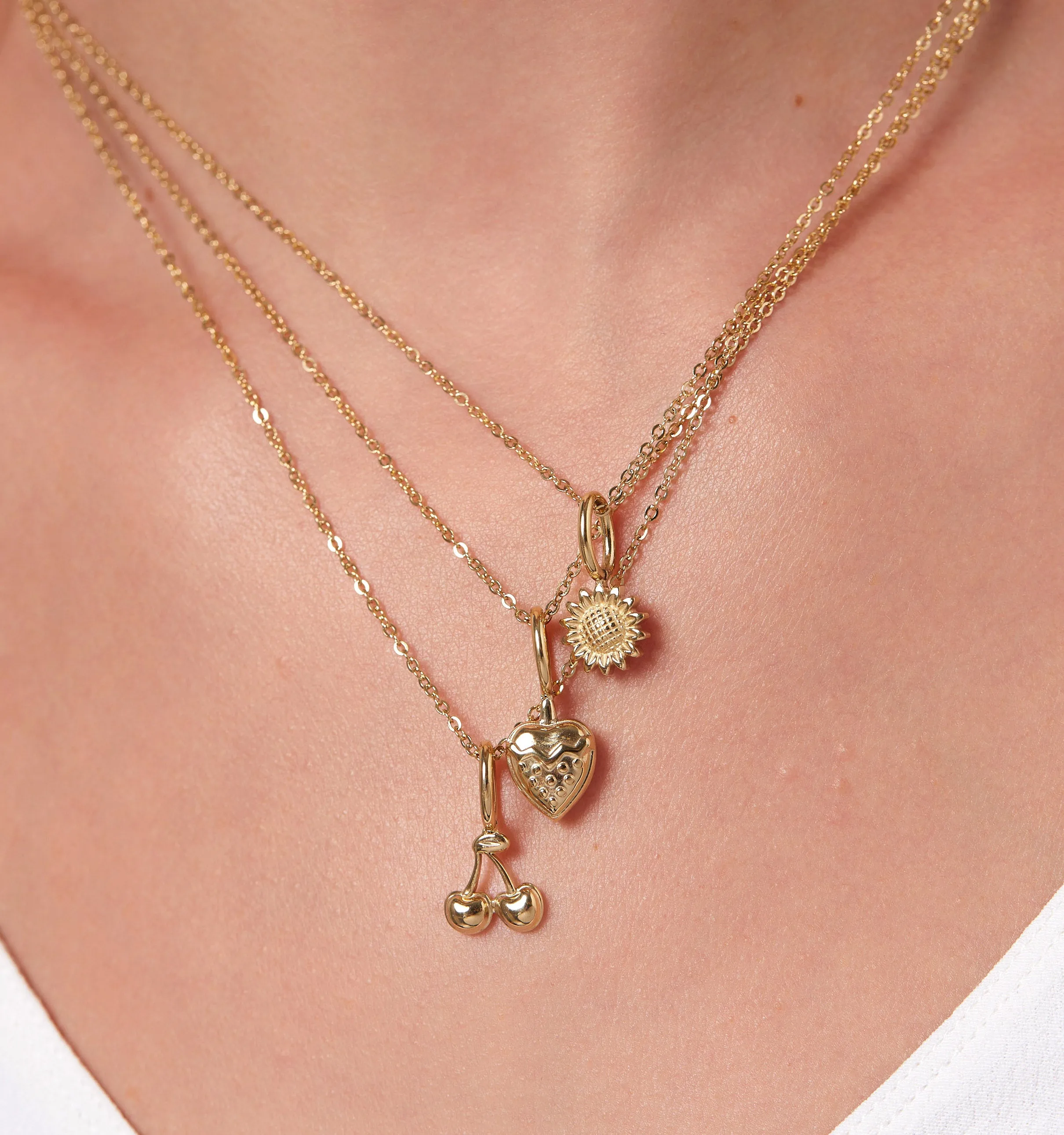 Dainty Sunflower Necklace