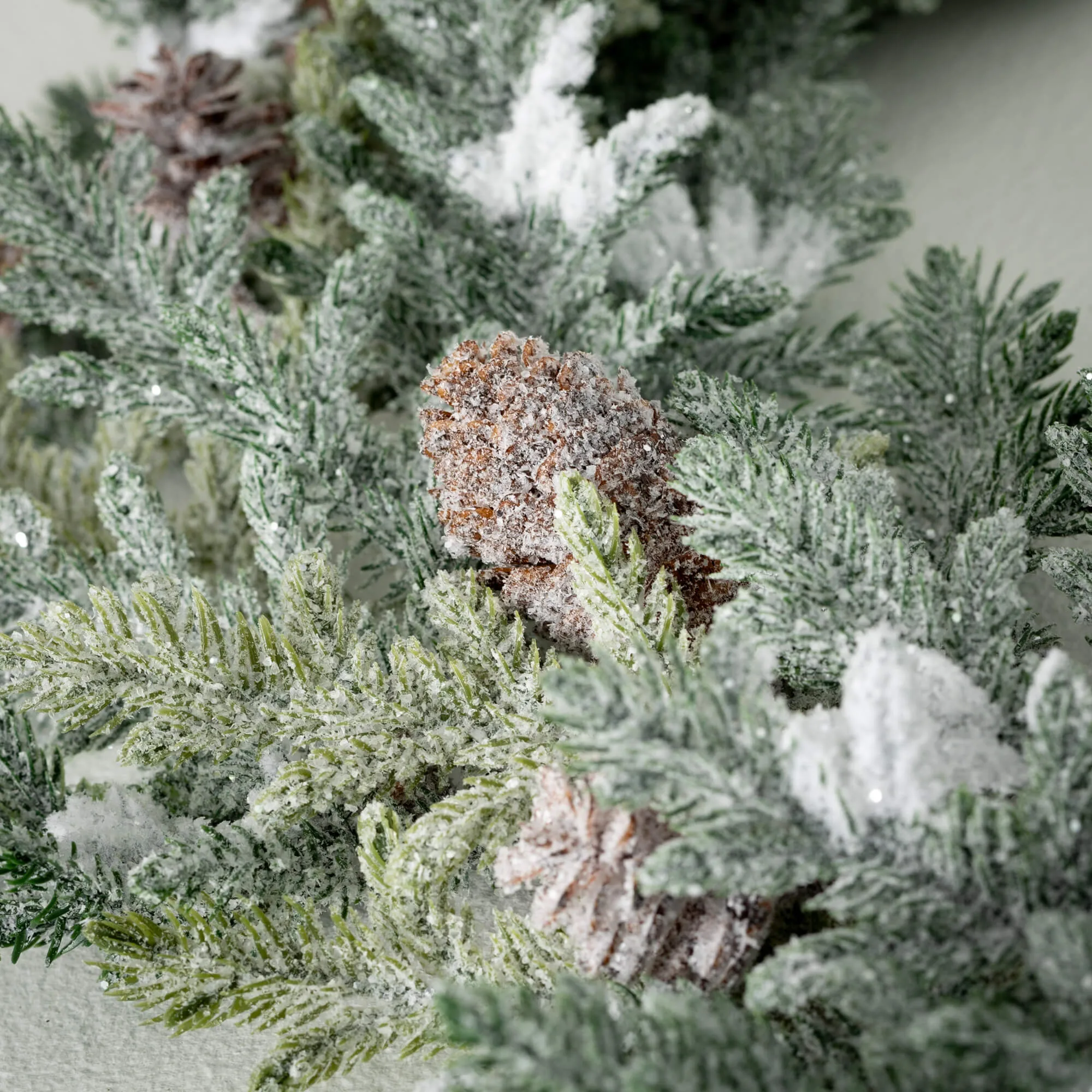 Frosted Pine Pinecone Garland