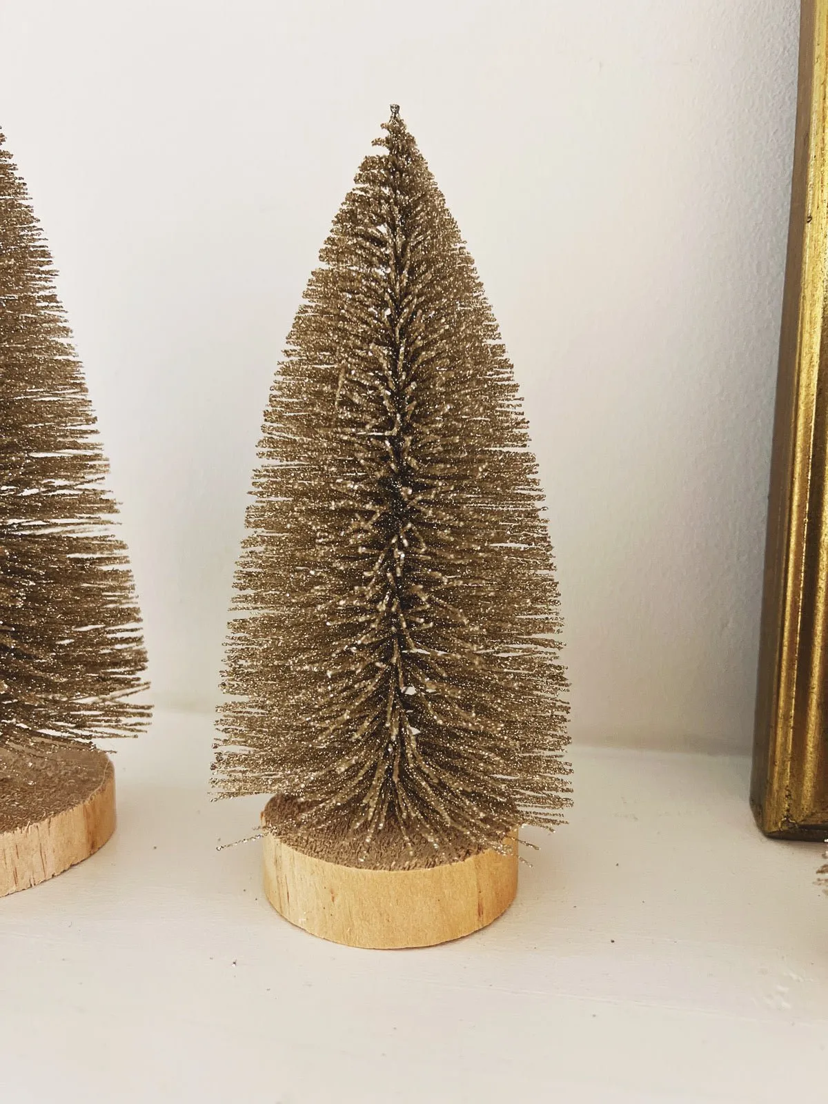 Glitter Sisal Bottle Brush Tree
