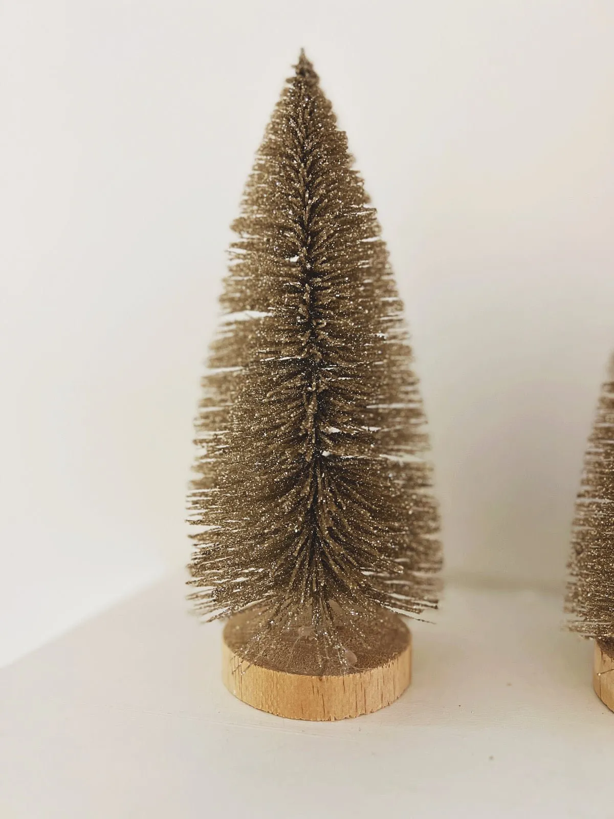 Glitter Sisal Bottle Brush Tree