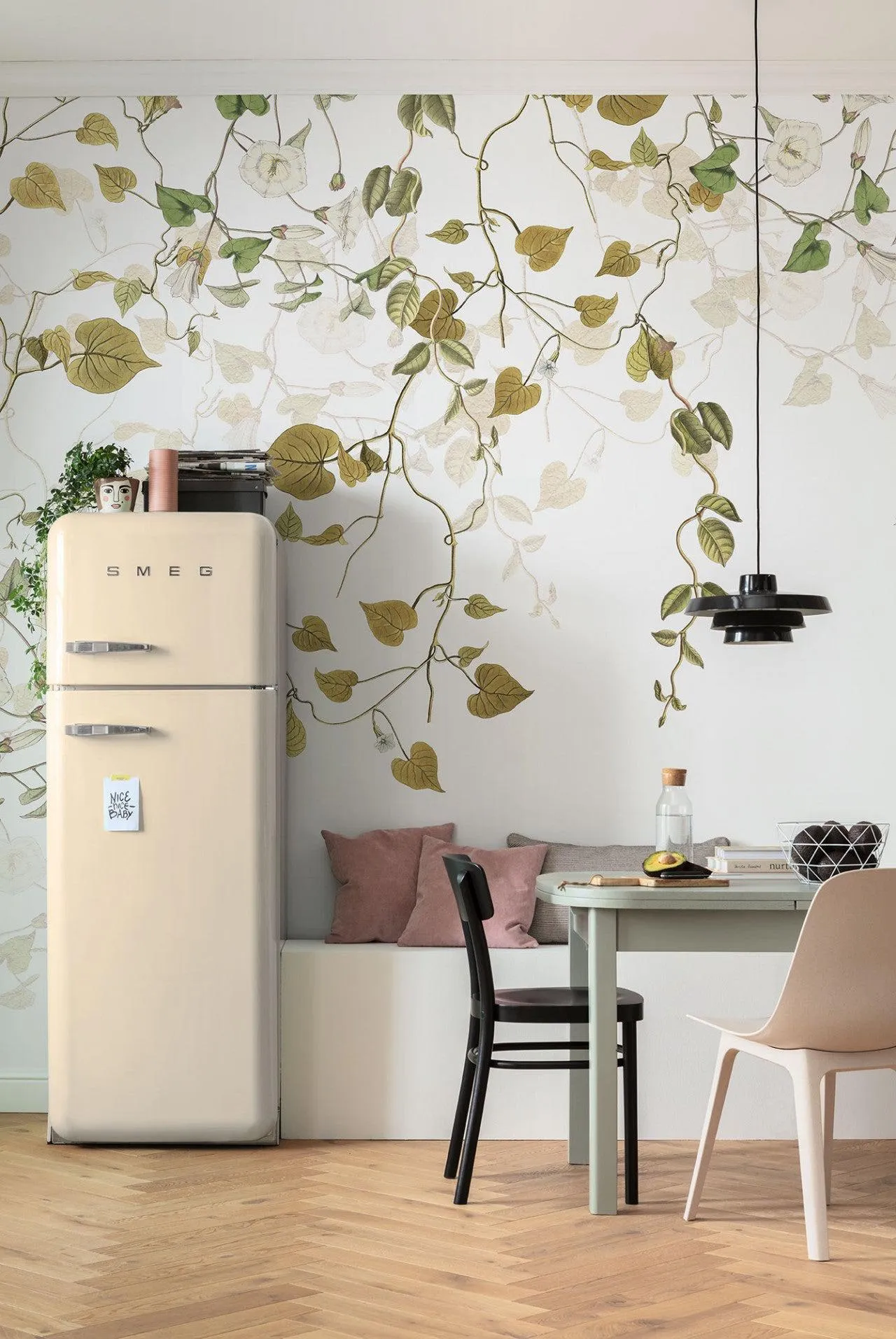 Hedera Ivy Mural Wallpaper