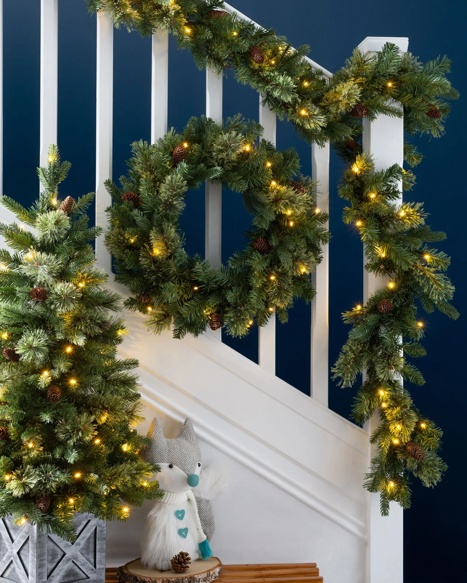 Pre-Lit Natural Pine Garland, 9 ft