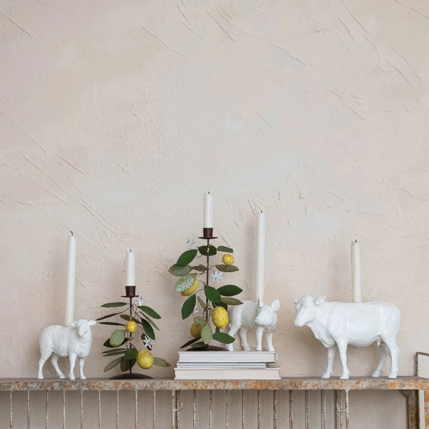 Resin Cow Taper Holder, Antique White