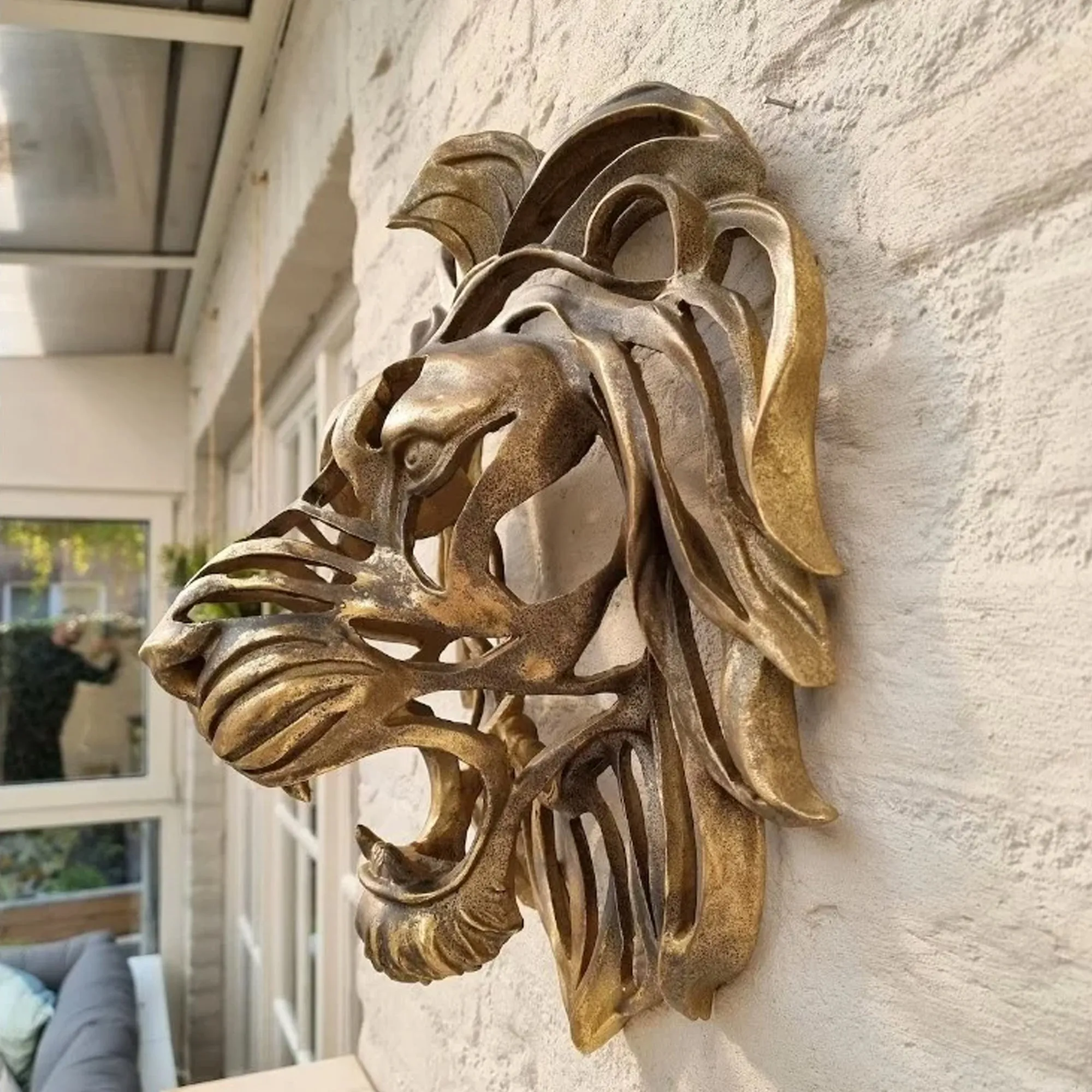 Sculpted Safari King Wall Mount